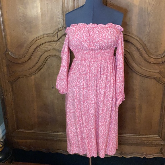 WAYF Smocked Waist Off Shoulder Midi Dress - Picture 12 of 15